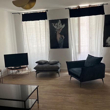 Bel Appartement En Plein Coeur De Carpentras Exteriér fotografie