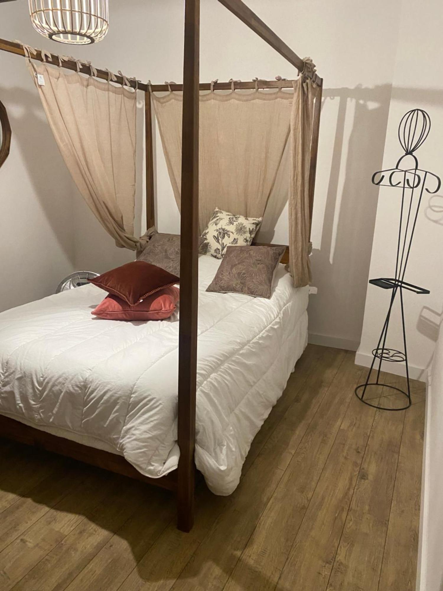 Bel Appartement En Plein Coeur De Carpentras Exteriér fotografie