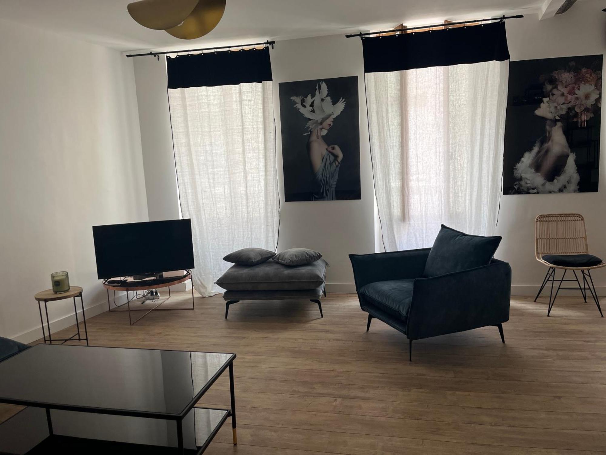 Bel Appartement En Plein Coeur De Carpentras Exteriér fotografie